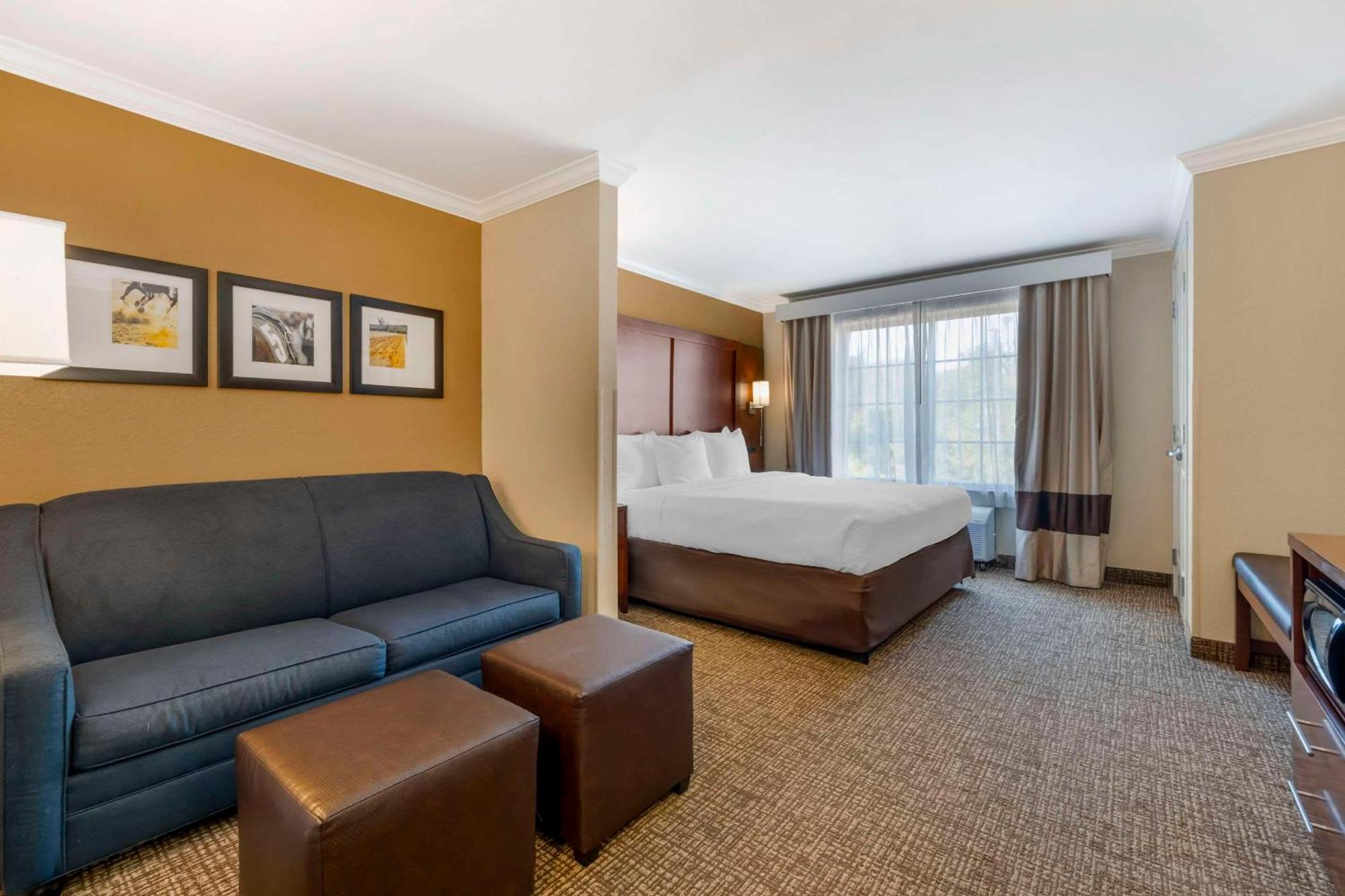 Comfort Suites Elizabethtown Exterior foto